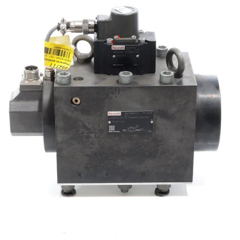 Electrically controlled servo directional control valve 4/3 4WSE3EE25-24/300B9ET315K9DM New